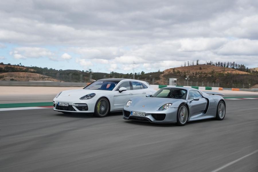  Porsche 918 Spyder 2014 года  (фото 34 из 111)